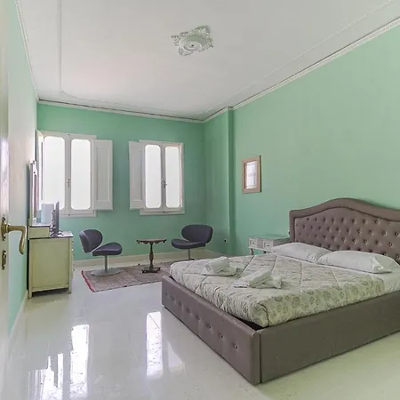 Appartement Spacious Three Bedroom On The Arno Florence