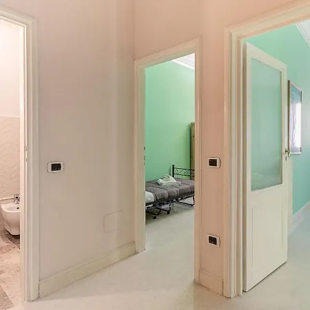 Spacious Three Bedroom On The Arno Appartement